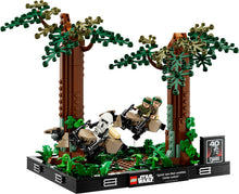 Load image into Gallery viewer, LEGO STAR WARS Endor™ Speeder Chase Diorama
